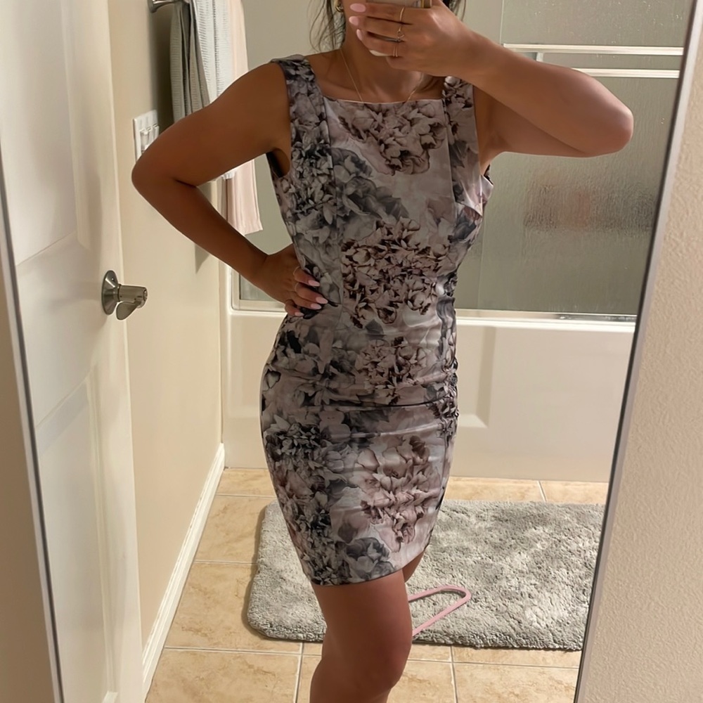 H&M Midi dress Size 2 floral muted gray purple tones with gold zipper